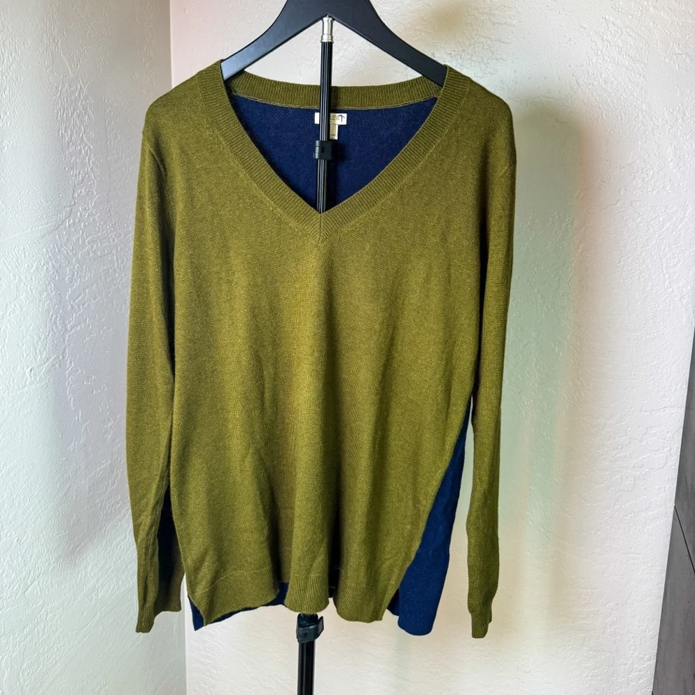 J.Crew Merino Wool Blend V-Neck Pullover Sweater Olive Green Blue Size M
